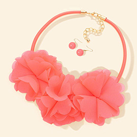 Triple Mesh Fabric Flower Necklace