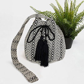 Geometric Pattern Bucket Bag