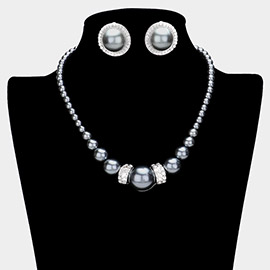 Round Pearl Necklace