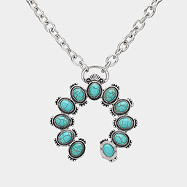 Bohemian Western Oval Turquoise Stone Cluster Embellished Horseshoe Pendant Necklace