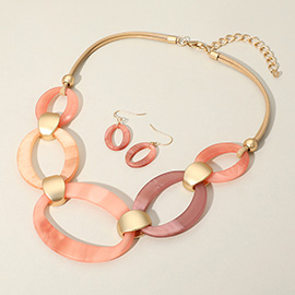 Bold Matte Finish Resin Oval Link Statement Necklace