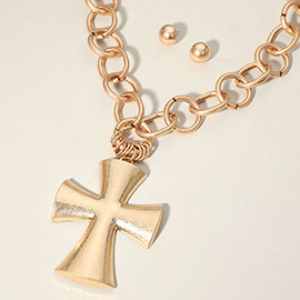 Chunky Matte Metal Cross Pendant Pointed Chain Necklace
