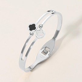 Double Quatrefoil Pointed Hinged Bangle Bracelet