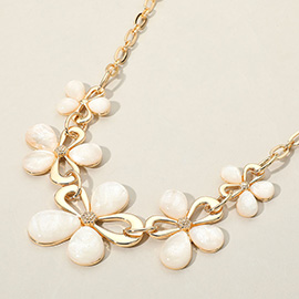 Sparkled Resin Flower Link Necklace