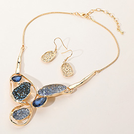 Abstract Stone Faceted Beads Embellished Necklace