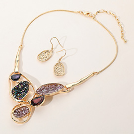 Abstract Stone Faceted Beads Embellished Necklace