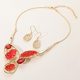 Abstract Stone Faceted Beads Embellished Necklace