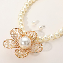 Metal Wire Petal Flower Pointed Pearl Statement Necklace