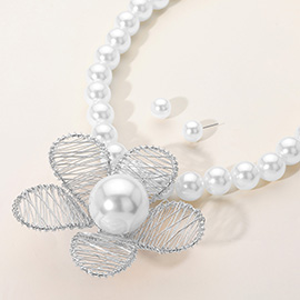 Metal Wire Petal Flower Pointed Pearl Statement Necklace