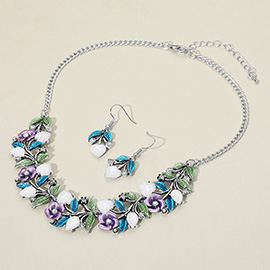 Colored Metal Flower Faceted Heart Stone Cluster Rhinestone Embellished Statement Necklace