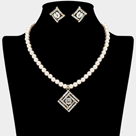 Rhinestone Paved Geometric Square Pendant Pearl Necklace