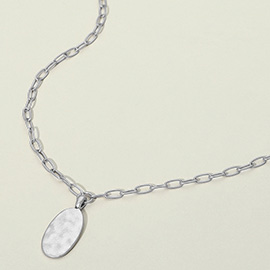 Hammered Metal Oval Pendant Paperlink Chain Necklace