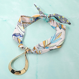 Bold Open Metal Teardrop Pendant Fabric Scarf Necklace