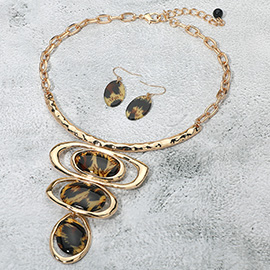 Bold Resin Geometric Pendant Accent Statement Necklace